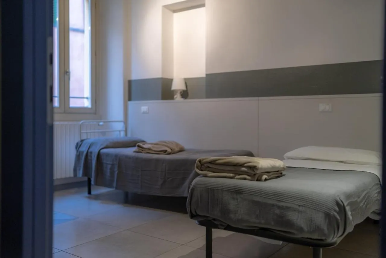 Luogo Comune Ostello Brescia