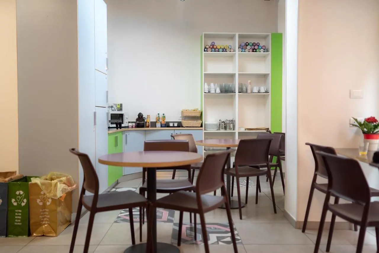 Luogo Comune Ostello Brescia