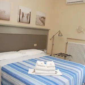 https://bb-la-regina-di-rimini.emilia-romagnahotels.net