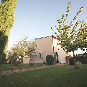 https://villa-anna-colle-val-delsa.it-tuscanyhotel.com